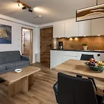 Haus Bergwelten Lägenhet *